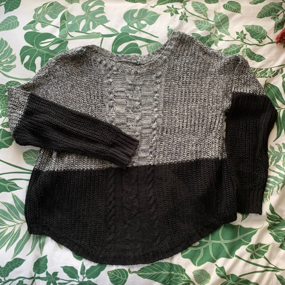 Women’s Chunky Open Back Sweater